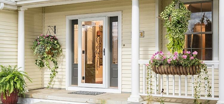 screen door installation in Vincent