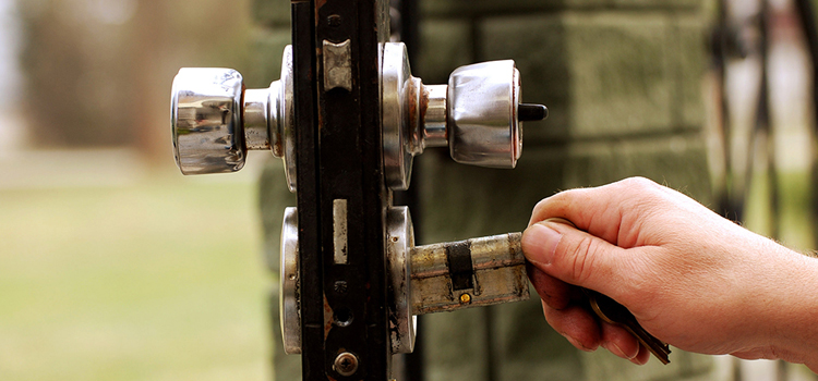 front door latch repair Vincent